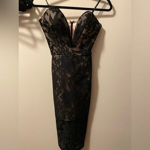 Chic Black Lace Midi Dress